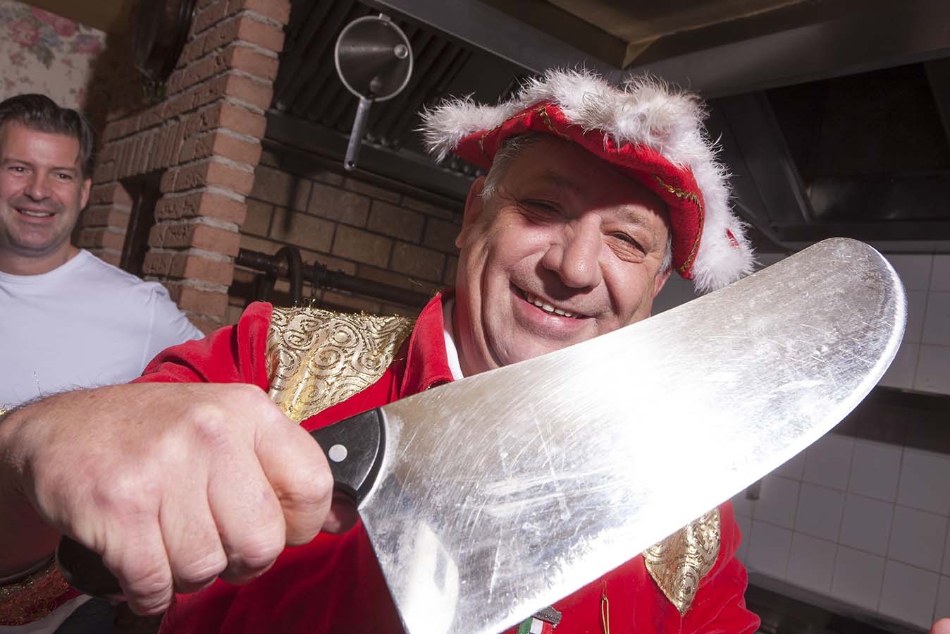 DansMari Ruud met Jos achter de lekkere kippetjes aan...