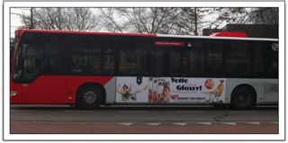 Ter promotie van Glossy MARI. hadden Dansmari's ook stadsbus bestickerd
